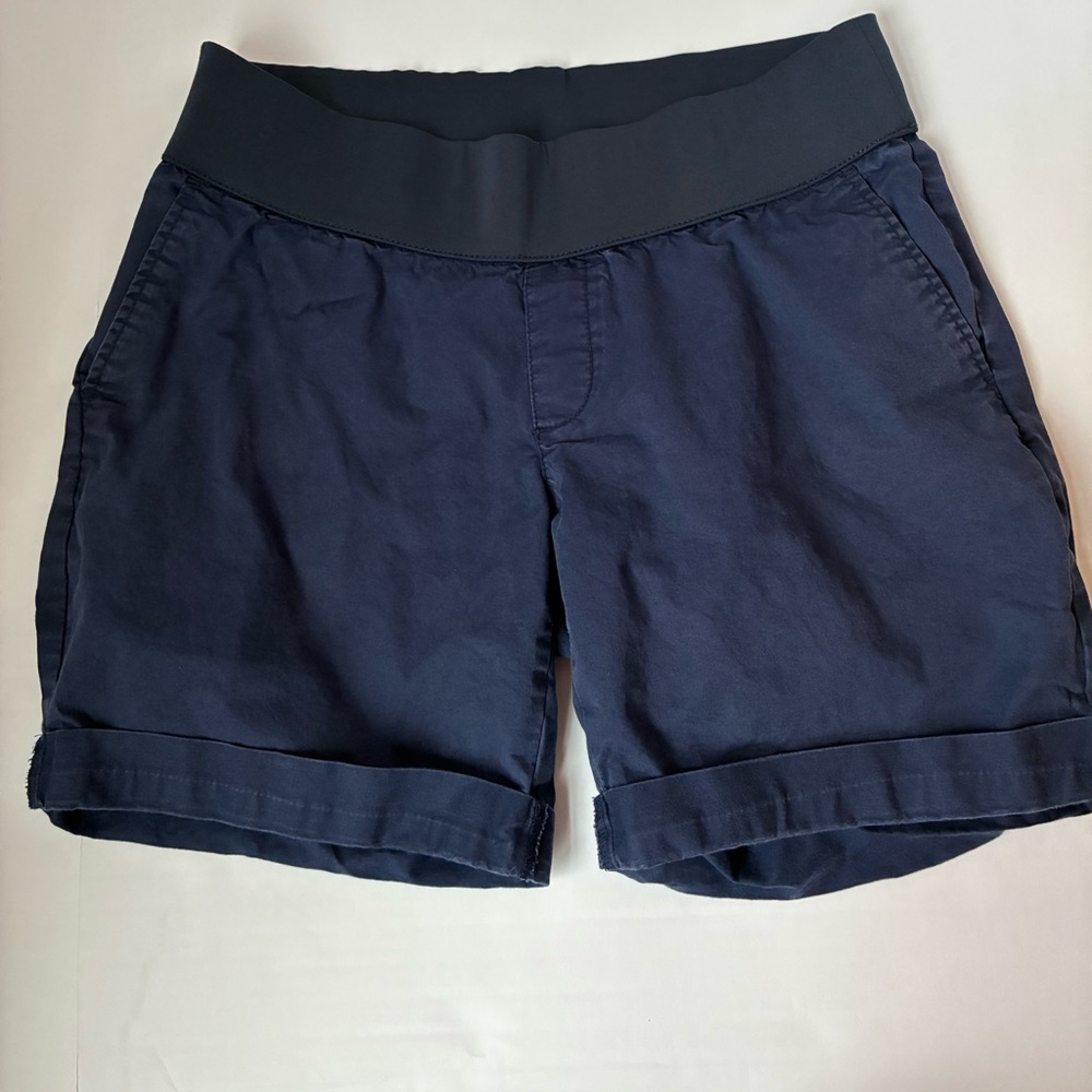 Women’s OLD NAVY Maternity Shorts 8